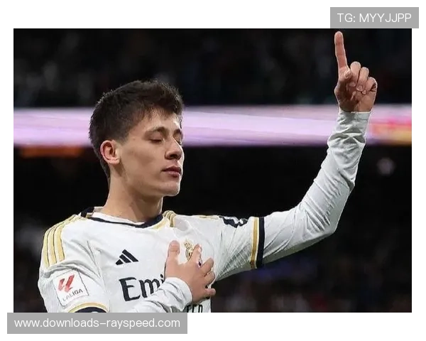 皇马新星居莱尔远射中柱,首发机会增多 皇马新星居莱尔远射中柱,首发机会增多